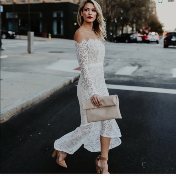 elegance lace trumpet dress